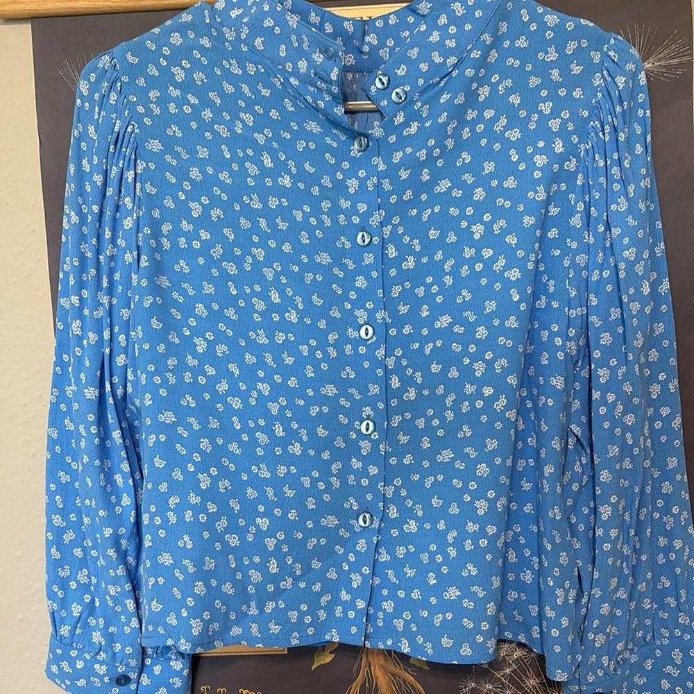 Super Cute Back Button Down Blouse - image 3